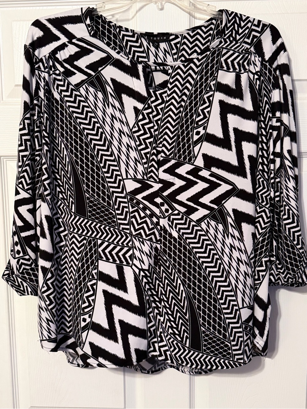 TOUCH Black & White Geometric Tunic Top